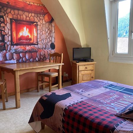 Hotel Victoria Сен-Пиер-дьо-Шартрьоз Екстериор снимка
