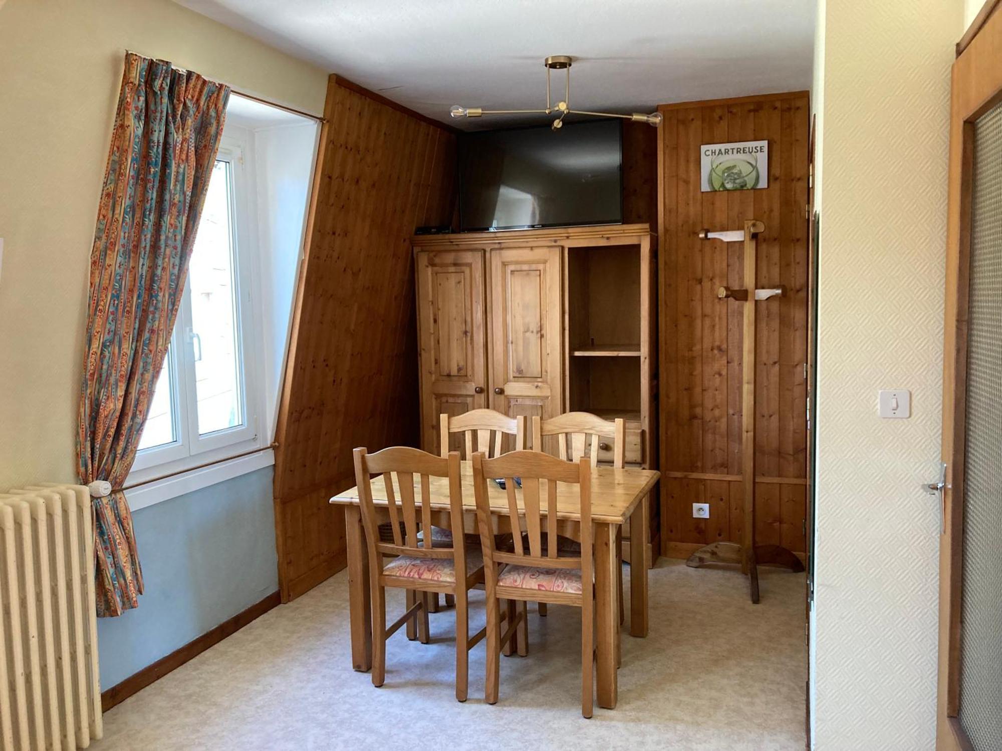 Hotel Victoria Сен-Пиер-дьо-Шартрьоз Екстериор снимка